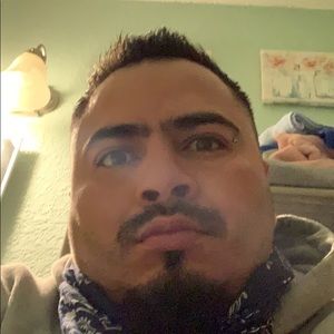 Meet your Posher, Javier